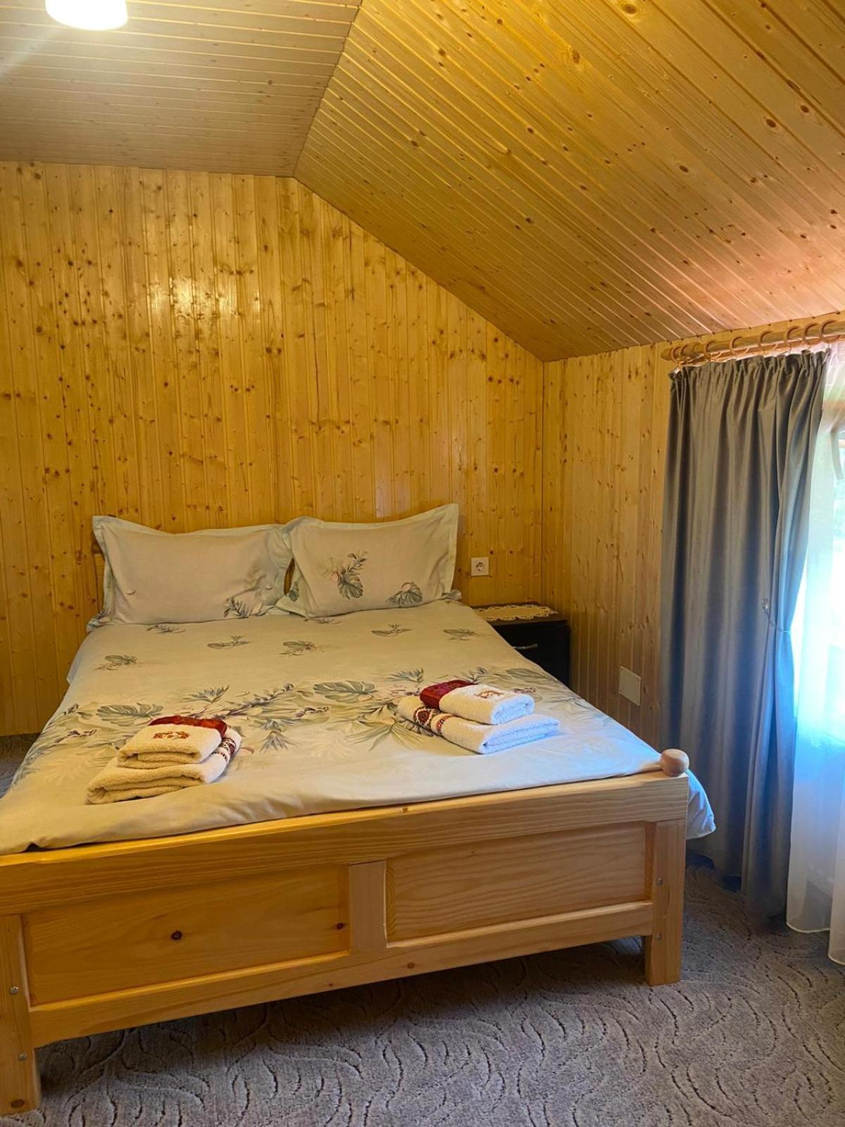 Casa Prundari Nicu Si Mirela Hotel Poiana Teiului Eksteriør billede
